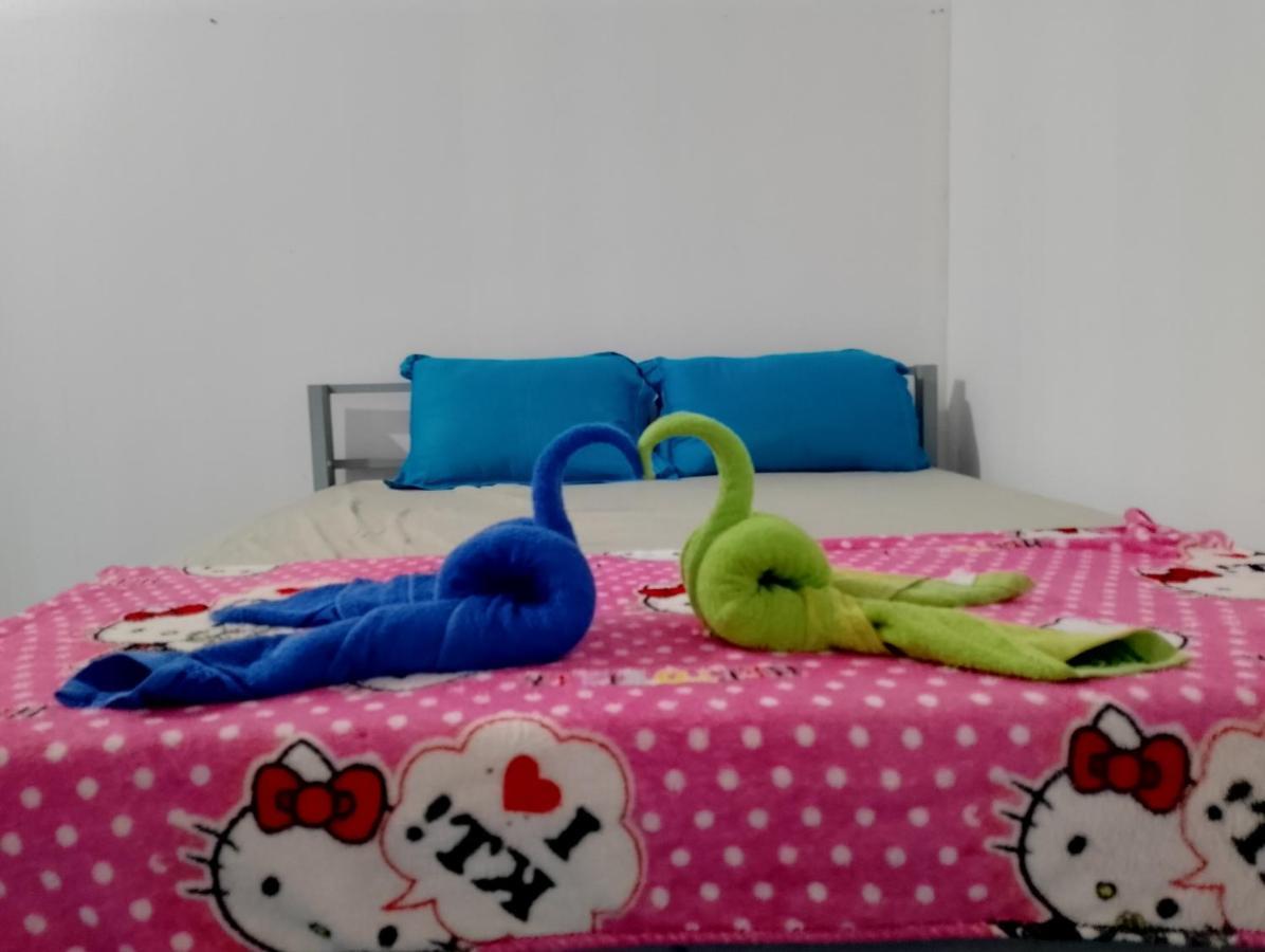 Golden Snake Guesthouse Beach Koh Rong Sanloem Bagian luar foto