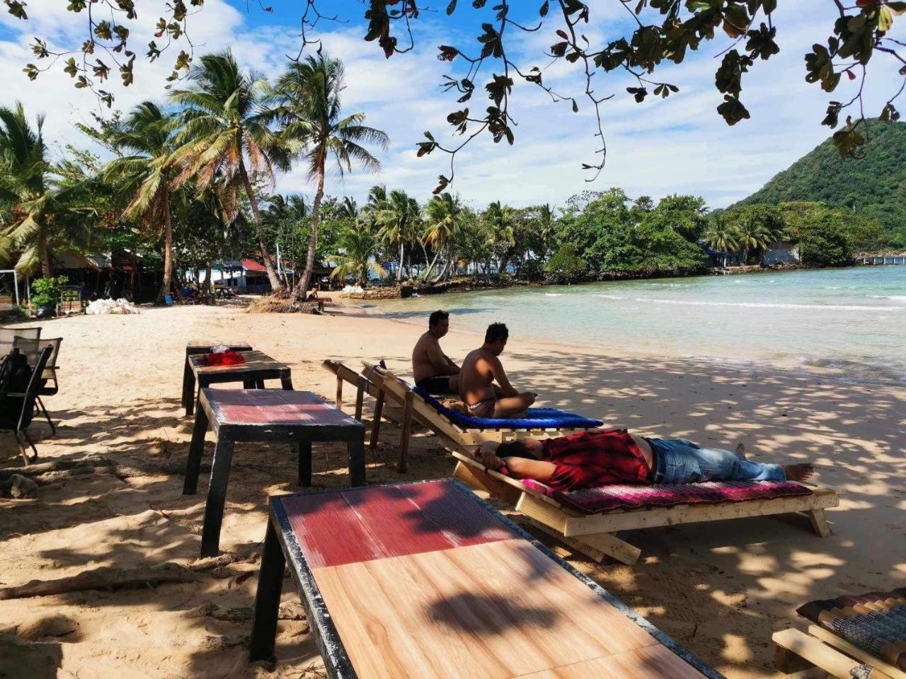 Golden Snake Guesthouse Beach Koh Rong Sanloem Bagian luar foto